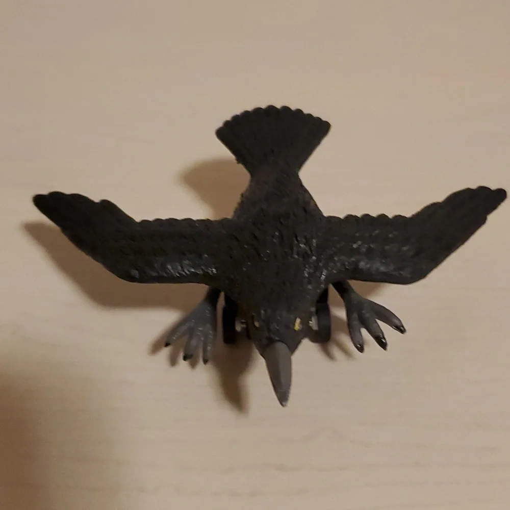 Archie McPhee Racing Crow - Picture 4 of 5